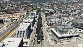 Büyükşehir Belediyesi, Azerbaycan Bulvarı'nda asfalt kaplama çalışmalarına hız verdi!