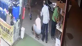 Kahramanmaraş'ta Parkta Bıçaklı Kavga: 3 Yaralı, O Anlar Kamerada