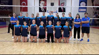 Büyükşehir’in Voleybol Takımı Sezonu Açtı