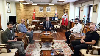 Hasene Vakfı Başkanı Bayraktar’dan Rektör Okumuş’a Ziyaret
