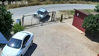Takla Atan Otomobilde 2 Kişi Yaralandı