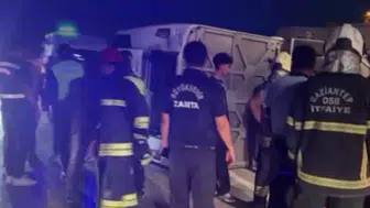 Gaziantep’te Minibüs ile Otomobil Çarpıştı: 5 Kişi Hayatını Kaybetti