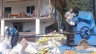 Andırın’da yerli mısırlar güneşte kışa hazırlanıyor