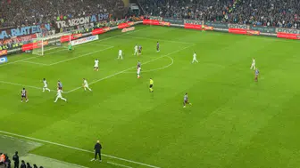 Beşiktaş, Trabzonspor Deplasmanında İlk Yarıyı Geride Kapattı