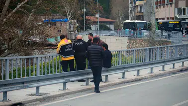Köprüde Gerilim Dolu Anlar! Ekipler Seferber Oldu