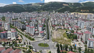 Büyükşehir Belediyesi, Ahır Dağı Caddesi'nde asfalt çalışmalarını başarıyla tamamladı!