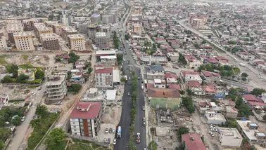Dulkadiroğlu'nda Şeyh Şamil Caddesi'nin Asfaltı Yenilenerek Modern Görünüme Kavuştu!