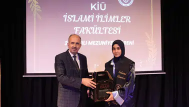 KİÜ İslami İlimler Fakültesi’nde Mezuniyet Coşkusu
