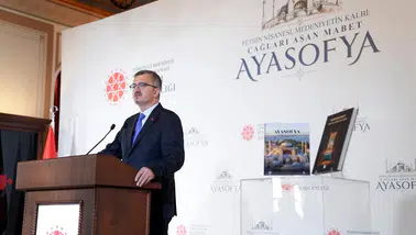 İletişim Başkanı Duran: Ayasofya'nın Yeniden İbadete Açılması Tarihî Hafızaya Sahip Çıkmanın Simgesidir