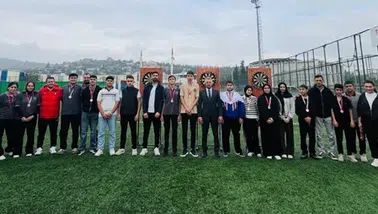Türkoğlu’nda 48 sporcu dart birinciliğinde yarıştı
