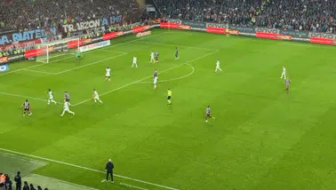 Beşiktaş, Trabzonspor Deplasmanında İlk Yarıyı Geride Kapattı