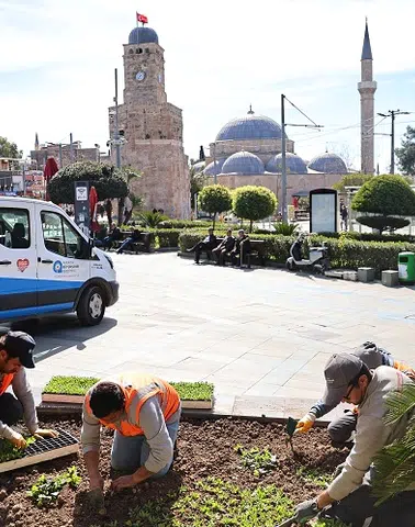 4 milyon yazlık çiçekle bahara hazırlanıyor