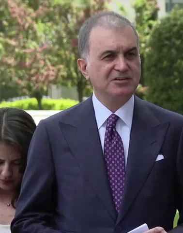 Özgür Özel'in dış politika eleştirilerine AK Parti'den tepki