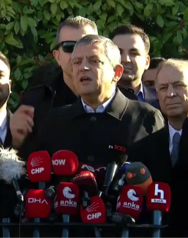 Özgür Özel: İBB davasında ilk gün ciddiyetsizlikle geçti!