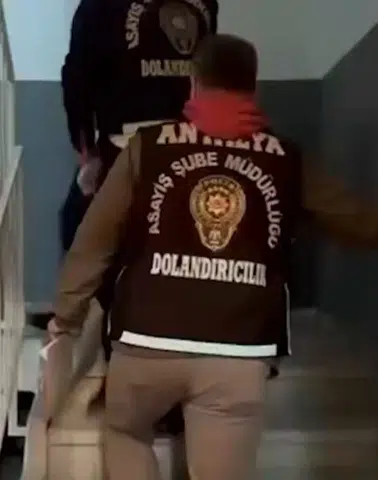 17 İlde Büyük Dolandırıcılık Ağı Çökertildi: 2,1 Milyar Liralık Şok Hesap Hareketleri Tespit Edildi!