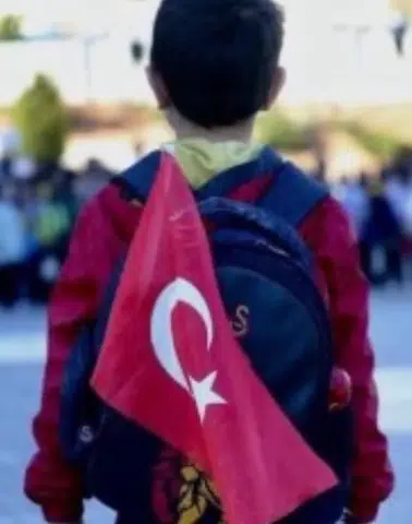 Bayraklarla Döndüler, Kayıplarını Dualarla Andılar