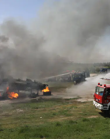 MSB, Malatya'da Uçak Yangınına Karşı Tatbikat Gerçekleştirdi