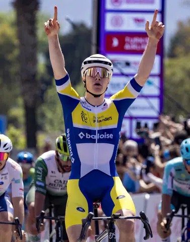 Cumhurbaşkanlığı Bisiklet Turu'nda ilk etap Tom Crabbe'nin