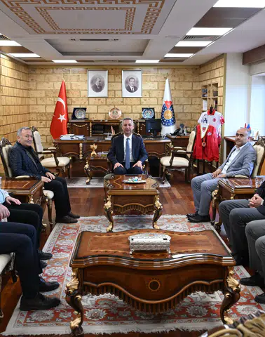 Beyza Koleji’nden Rektör Okumuş’a Ziyaret