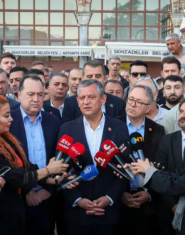 Özgür Özel'den Erken Seçim ve Kurultay Vurgusu!