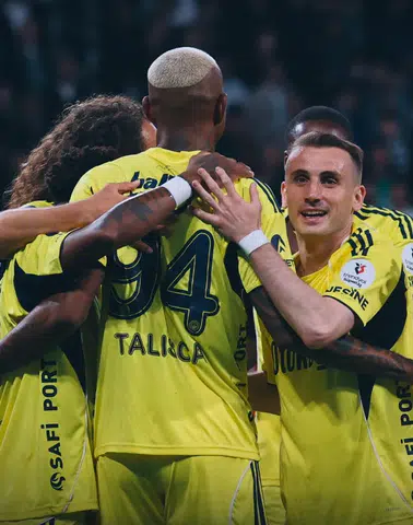 Fenerbahçe Konya Deplasmanında Hata Yapmadı: 0-3
