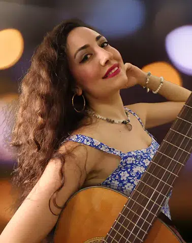 Ayşenur Gök’ten Yeni Tekli: Müzik Benim En Büyük İlacım