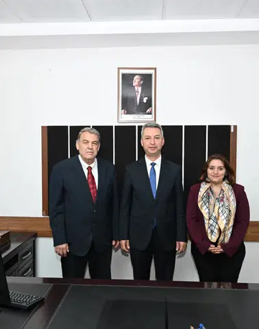 KSÜ Güzel Sanatlar Fakültesi’nde Dekanlık Görev Değişimi Töreni Yapıldı