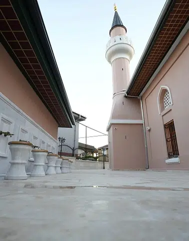 4 Yüzyıllık Tarihi Cami Yeniden İbadete Kazandırıldı!