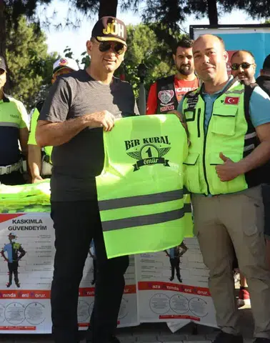 Jandarmadan Motosiklet Sürücülerine Hayati Eğitim