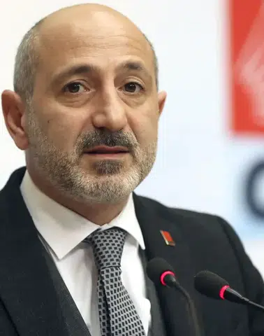 Ali Öztunç'tan YKS'ye Girecek Öğrencilere Başarı Mesajı