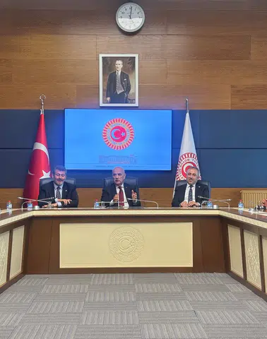 Vahit Kirişci KSÜ'lü Öğrencileri TBMM'de Ağırladı