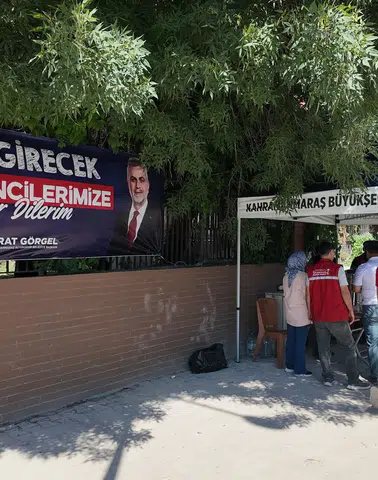 Büyükşehir'den YKS Günü Öğrenciye Tam Destek