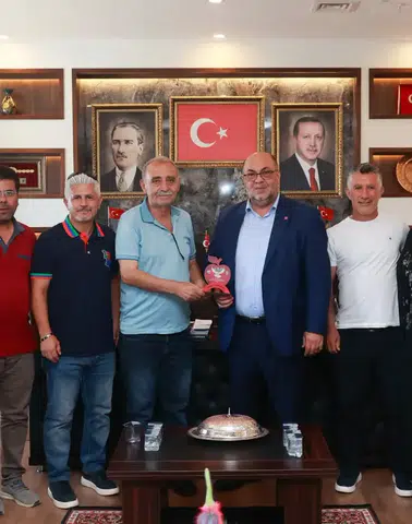 46 Kahramanmaraş Masterler'den Başkan Akpınar'a Teşekkür Ziyareti