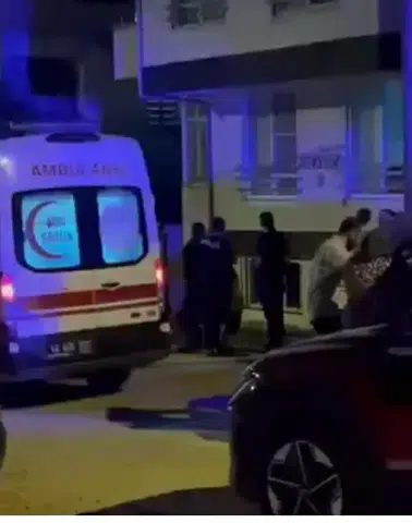 Karamanlı Mahallesi'nde Bıçaklı Saldırı: 1 Ağır Yaralı