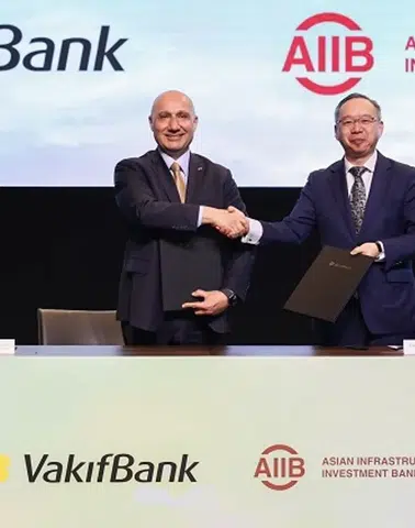 VakıfBank'tan deprem bölgesine 300 milyon dolarlık finansman