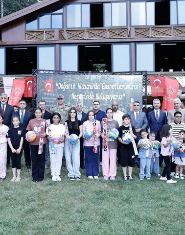 Şehit ve Gazi Çocuklarına Başkonuş'ta Karne Şöleni