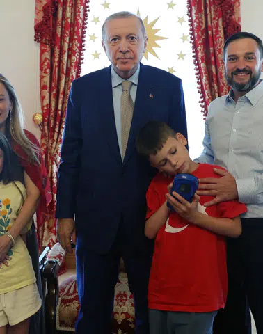 Cumhurbaşkanı Erdoğan, 'Cake Not Hate' kampanyasıyla tanınan Joshua Harris'i ağırladı