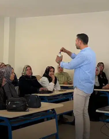 TÜGVA Kahramanmaraş'ta Velilere "Bağımlı mıyız?" Semineri