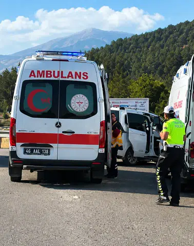 Kahramanmaraş'ta Feci Kaza: 2'si Çocuk 4 Kişi Yaralandı