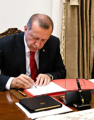 Kamuda Yeni Atama Kararları Resmi Gazete'de Yayımlandı
