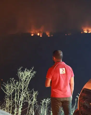 Kızılay Yangın Bölgelerinde 26 Noktada Sahada