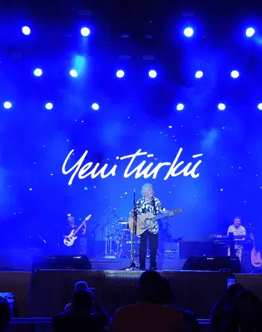 Yeni Türkü Kahramanmaraş’ta Fuar Sahnesini Coşturdu