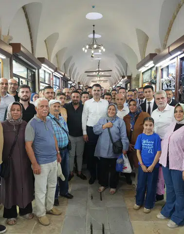 Milletvekili Şahin'den, Murat Kurum İle Kapalı Çarşı Esnafına Ziyaret