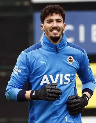 Altay Bayındır Celta Vigo’ya mı Transfer Oluyor? Resmi Durum Belli Oldu!