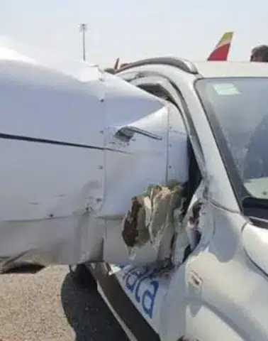 Yok Böyle Kaza: Uçağa Araba Çarptı!