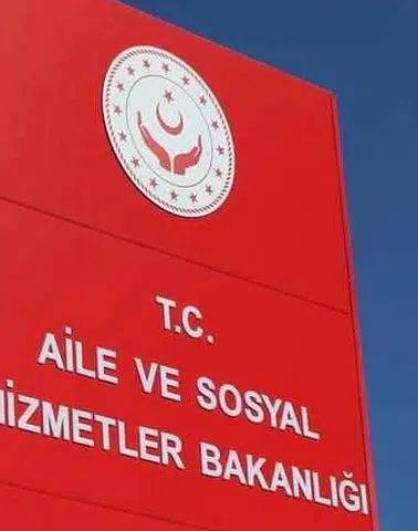 Bakanlıktan 'trans çocuk' paylaşımlarına suç duyurusu
