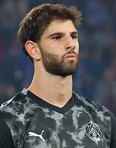 Beşiktaş Savunmasını Ümit Akdağ İle Güçlendirdi! Ümit Akdağ Kimdir?