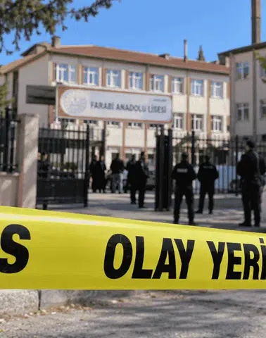 Osmaniye’de Okul Bahçesinde Öğretmene Silahlı Saldırı