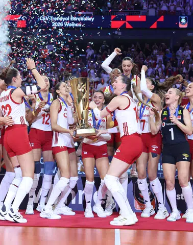 CEV Trendyol 2026 Avrupa Şampiyonası'nda kupa ve madalya sahiplerini buldu... Tarih yazdık