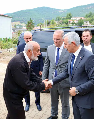 Vali Ünlüer’den Polis Memuru Orçan’ın Ailesine Taziye Ziyareti